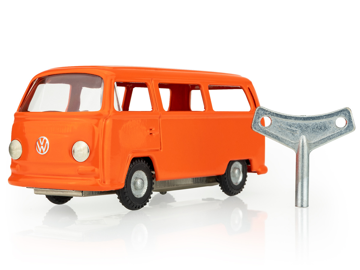 VW Minibus with drive
