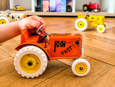 Tractor KOVAP orange